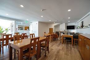 Jasmine Hotel