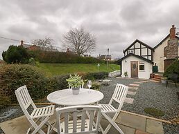 Pool Cottage