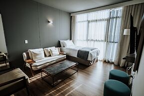 Midland Hotel & Resort