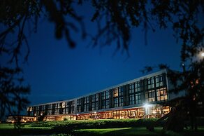 Midland Hotel & Resort