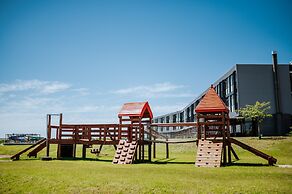 Midland Hotel & Resort