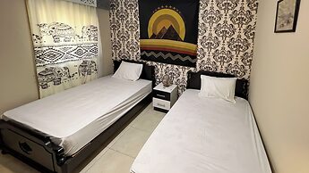 Osiris pyramids view inn