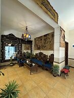 Osiris pyramids view inn