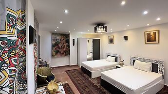 Osiris pyramids view inn