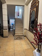 Osiris pyramids view inn