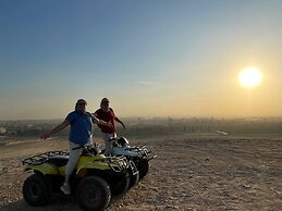 Osiris pyramids view inn