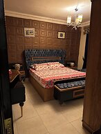 Osiris pyramids view inn