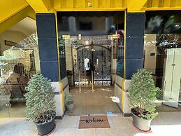 Osiris pyramids view inn