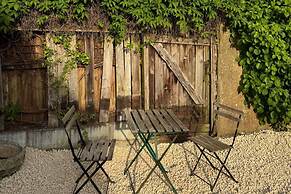 3 Bed Cottage - Sleeps 6 - Pets - Parking - Wifi