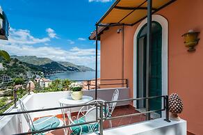 Casetta Amelia by Wonderful Italy