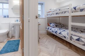 The Cwtch - 2 Bedroom Apartment - Tenby