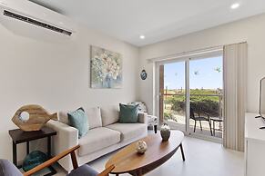 Bocobay Aracari Condo Hotel