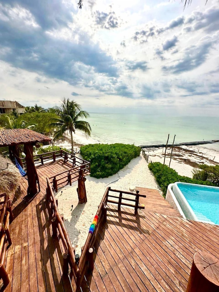 DK Luxury Ocean Front Villas - Adults Only by Baleine Group