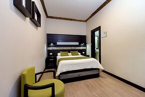 Hotel Majestic 2 by HHG