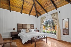 Hotel H4
