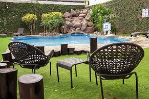 Hotel H4