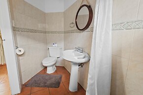 Hotel H4