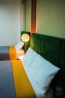 Acacia Hotel