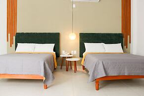 Acacia Hotel