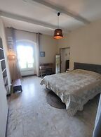 Chez Laurette Murato
