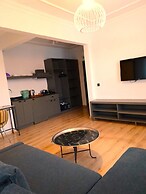 Cozy Flat near Hadrian's Gate - Mimoza