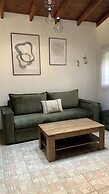 Apeiron Acropolis Suites