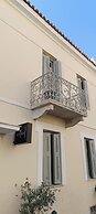 Apeiron Acropolis Suites