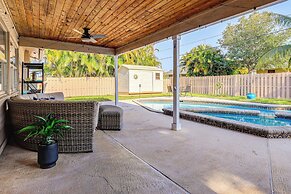 Pool, Game Room & Fire Table: Stuart Oasis