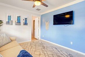 Pool, Game Room & Fire Table: Stuart Oasis