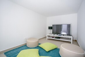 Stunning Villa Avalon for 9 Pool 2 Mins to Beach