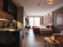 Art Suites Luxury Hotel