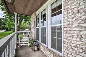 Relaxing Townhome, 4 Mi to Mizzou University!