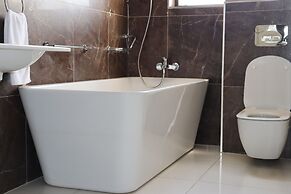 The Clan Suites