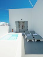 Anthemis Suites