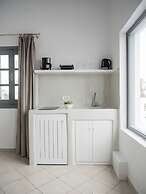 Anthemis Suites