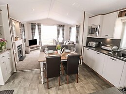 Buttercup Lodge