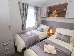 Buttercup Lodge