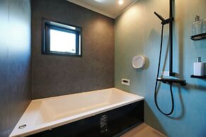 Rush Awaji - Seaside Holiday Home