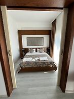 Small Beach Hotel