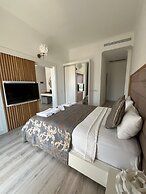 Small Beach Hotel