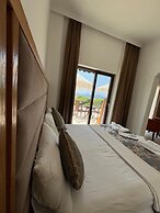 Small Beach Hotel
