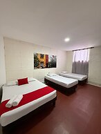 Hotel Toledo FL