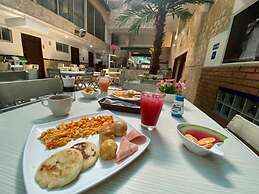 Hotel Toledo FL