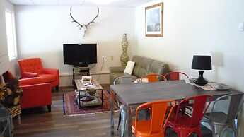 Stewart Mountain Lodge