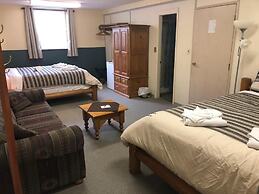 Stewart Mountain Lodge