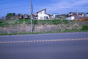 SUNNY SIDE HOUSE