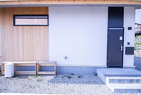 SUNNY SIDE HOUSE
