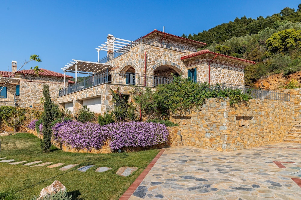 Rodon Luxury Villas Aria
