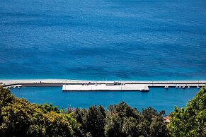 Rodon Luxury Villas Eos