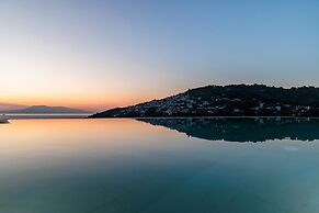 Rodon Luxury Villas Eos